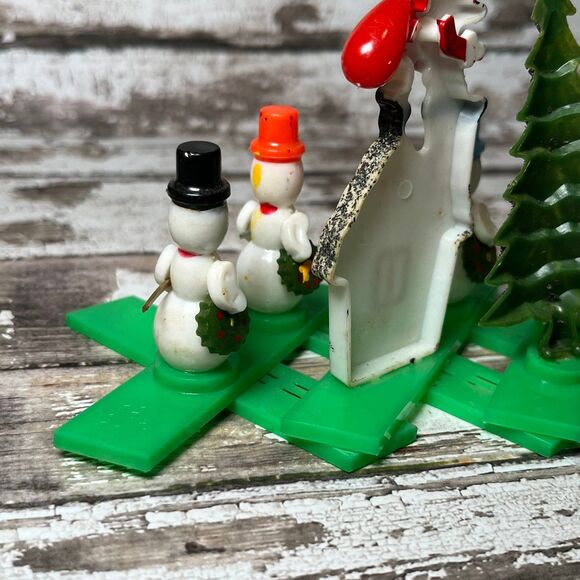Vintage Christmas Plastic Ornament Snowman Scene Scissor Expansion - Picture 5 of 12